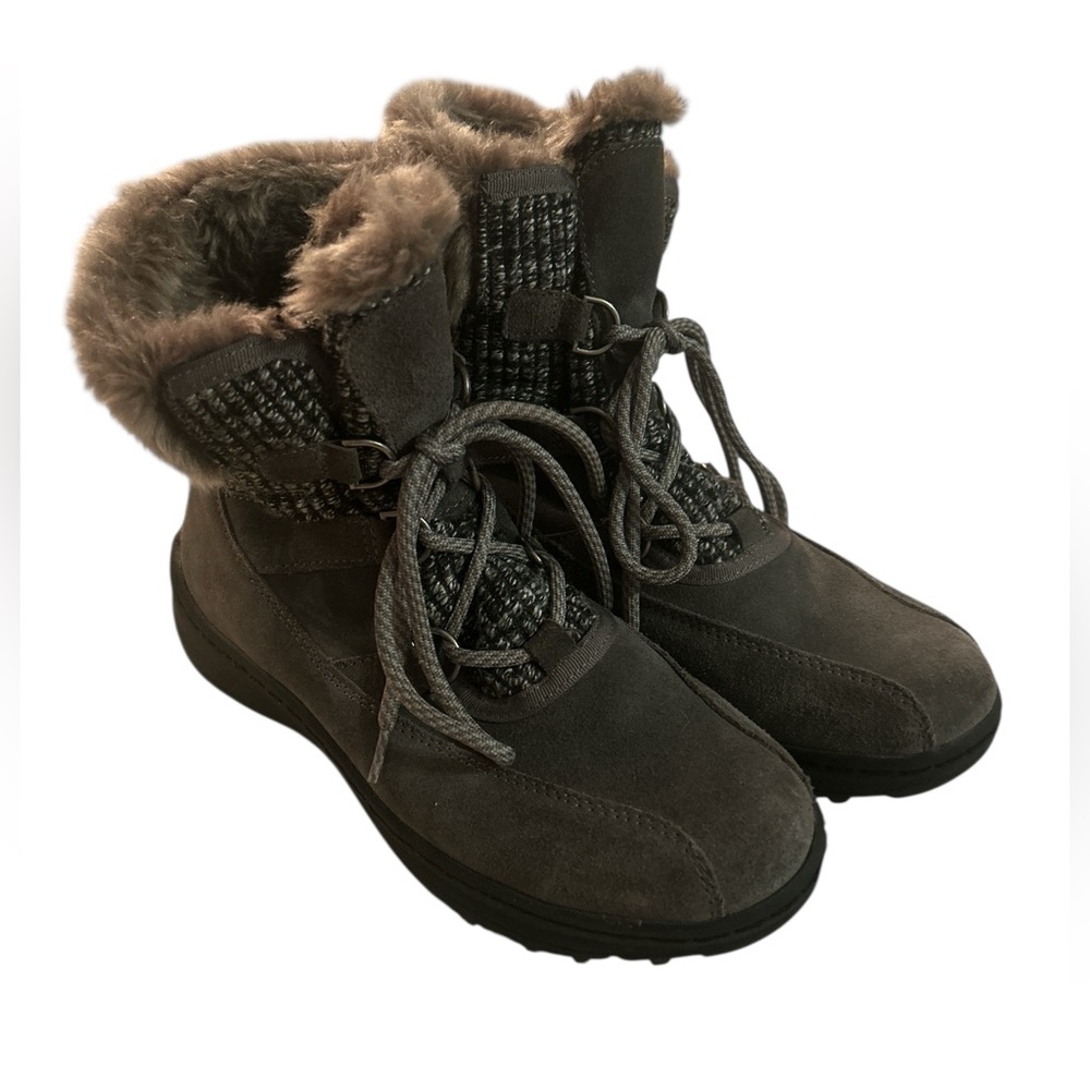 BareTraps Gray Winter Boots with Faux Fur and Lace-Up Design Size 6M